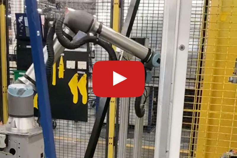Tight Space UR10e Automation